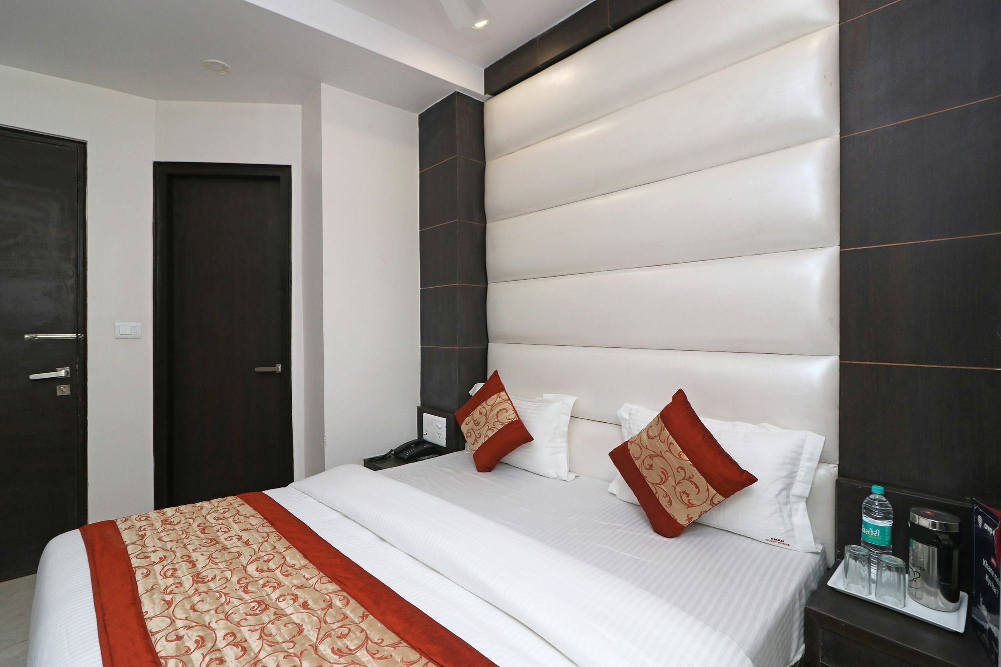 Oyo 11593 Hotel Aman Guest House Nueva Delhi Exterior foto